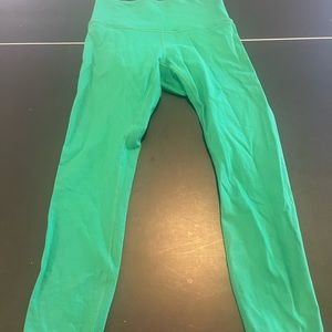Lululemon Tights size 8. Cute green!